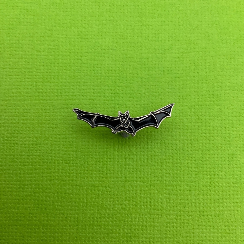 #0121 Black Vampire Bat Enamel Pin Badge