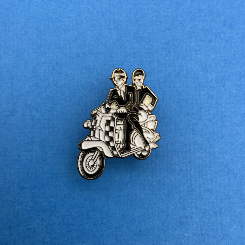 #0110 Ska Scooter Couple Mods Enamel Metal Pin Badge