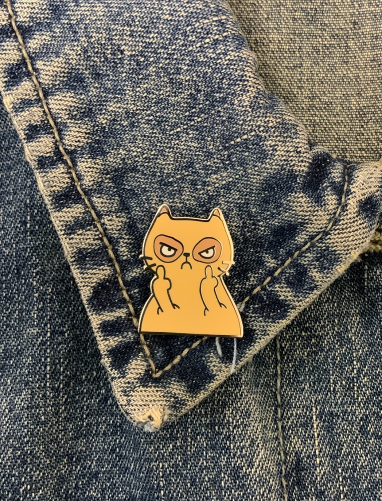 Mother Fluffer Angry Cat Enamel Metal Pin Badge #0033