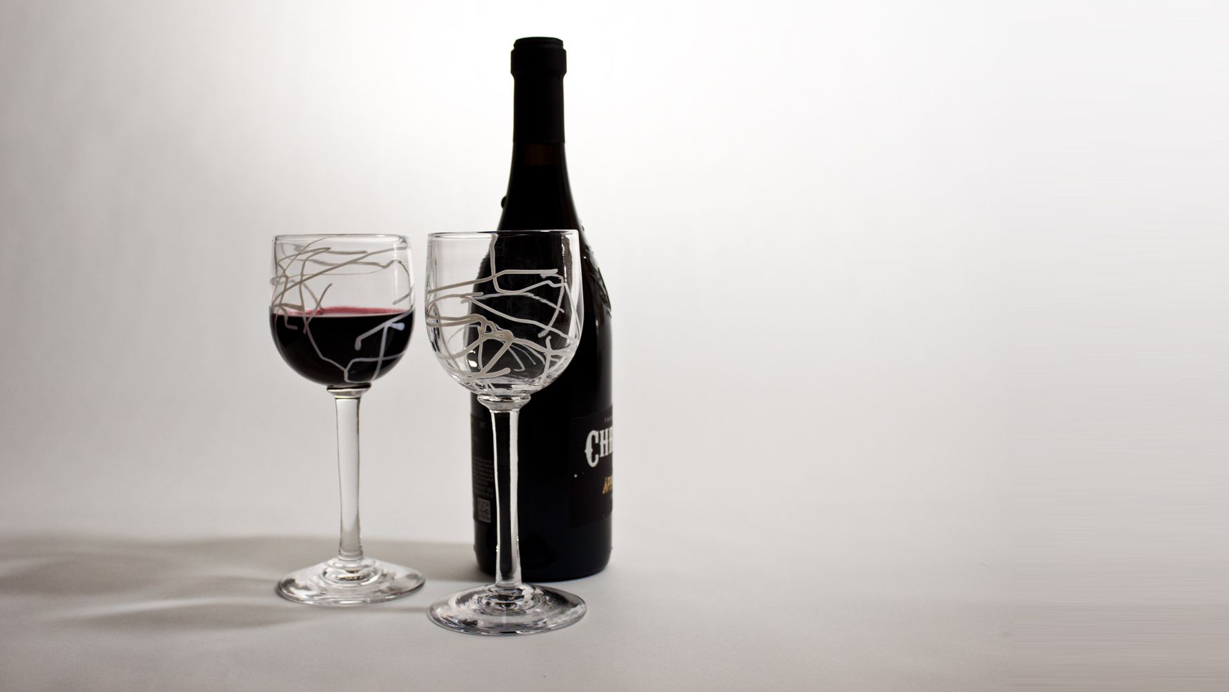 Wine glasses for red and white