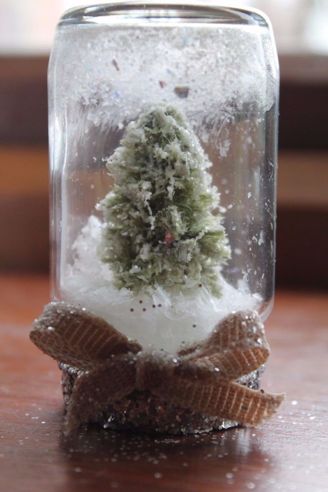 Christmas Tree Dry Snow Globe Jar