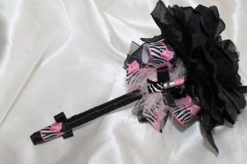 Black Rose with Lipstick Embellishment Flower Pen