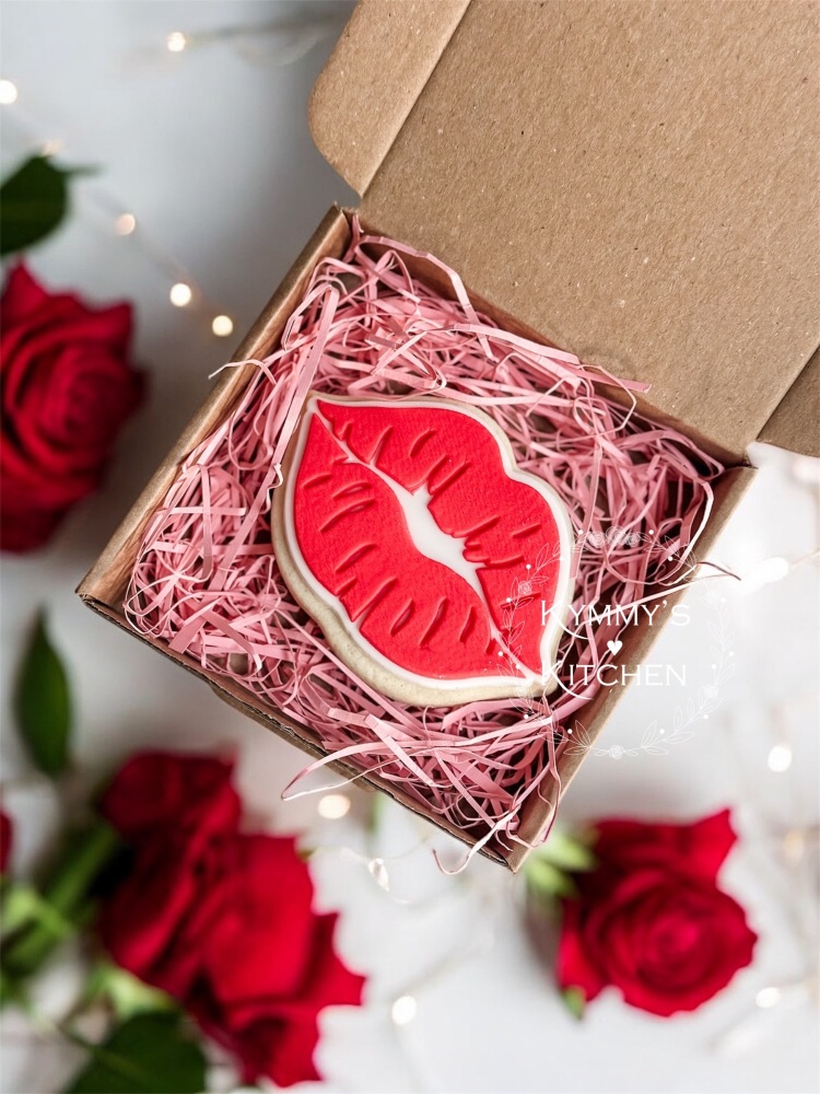 Valentine's Sugar Cookie Kiss