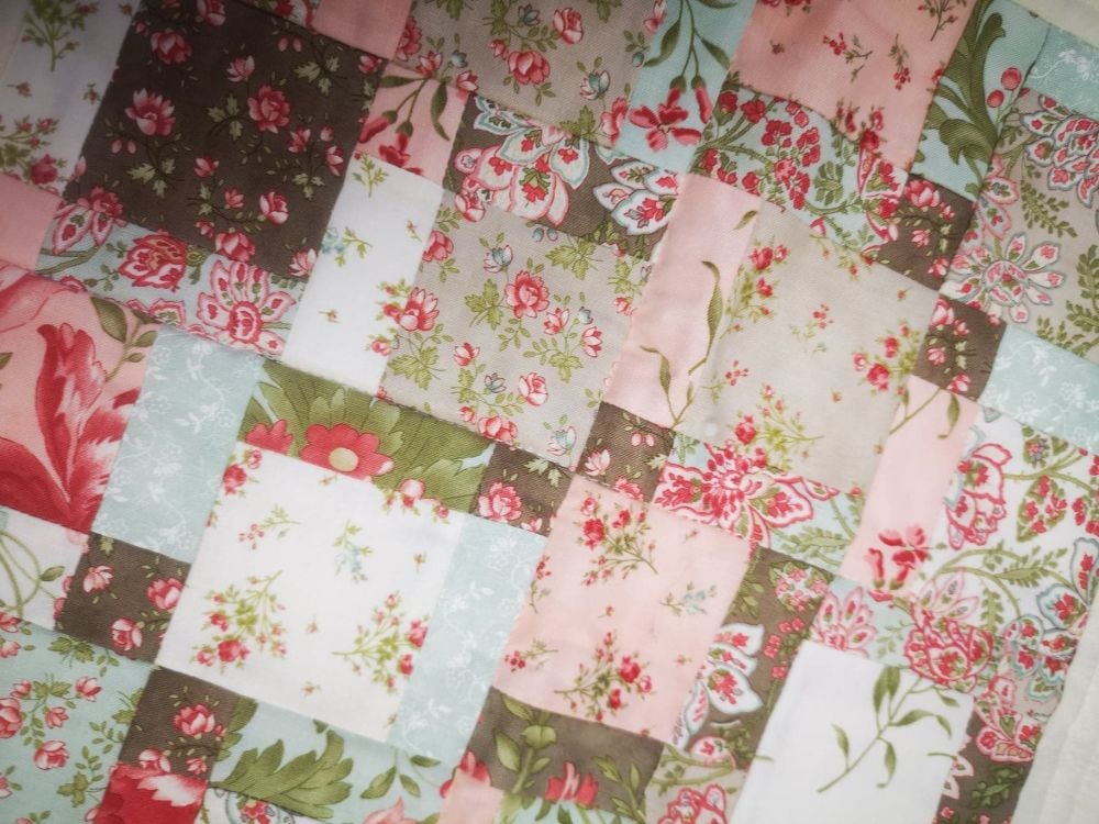 Cushion Cover Moda Disappearing 9 patch - La Rue 1800 Fabrics