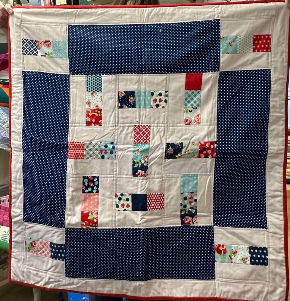 Finished Quilt - Toute Suite Berrylicious Quilt - 34" x 34"