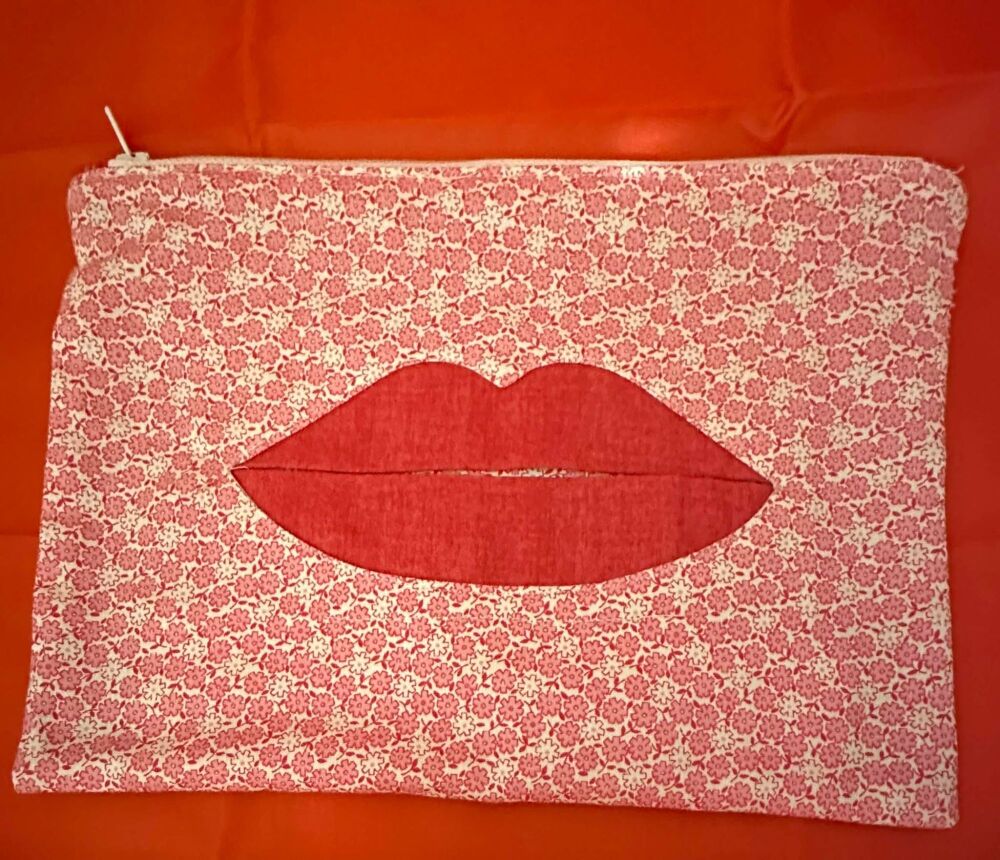 Pink background Lips Zipped pouch 8.5" X 6"