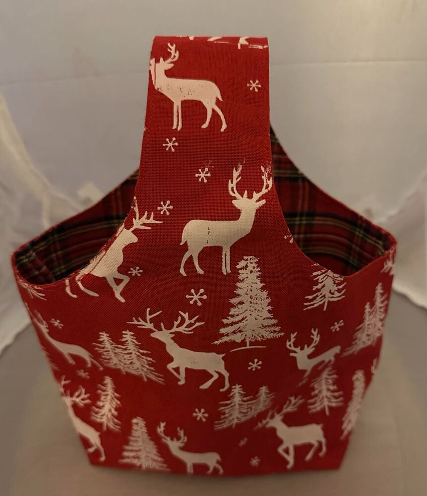 Red christmas Basket 9.5