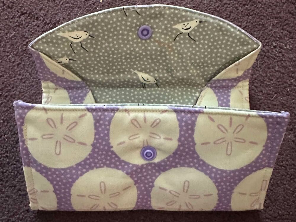 Glasses case in lilac
