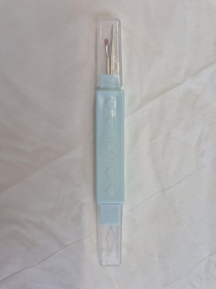 Double ended Seam Ripper & needle threader