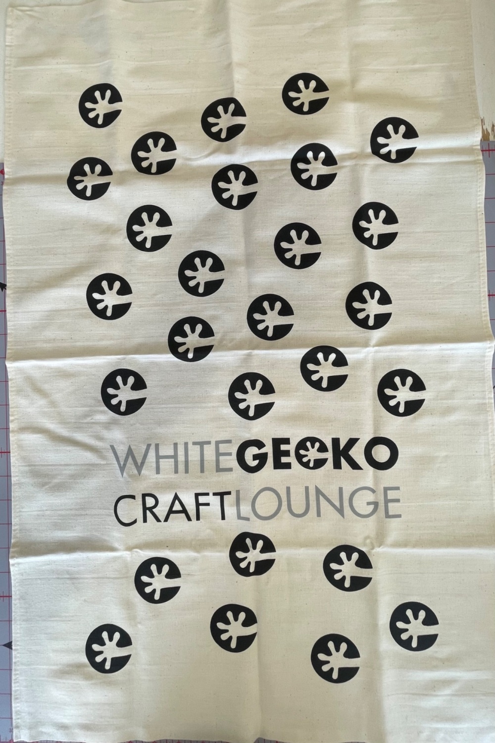White Gecko Craft Lounge Tea Towel - 31