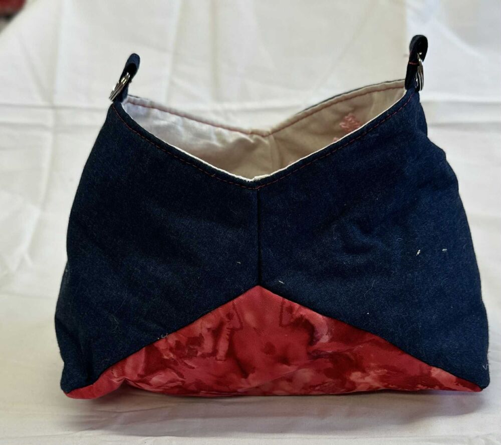 Dark blue & red bag with D rings