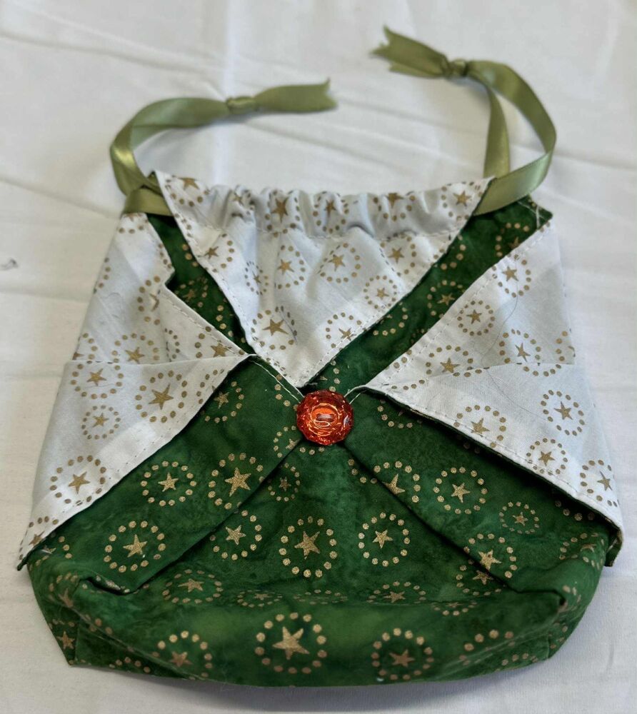 Draw string Pouch in Grren & White