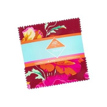 Spectrum Kaffe Fassett Collective Classics Charm Pack for FreeSpirit FB6CPGP.SPECTRUM