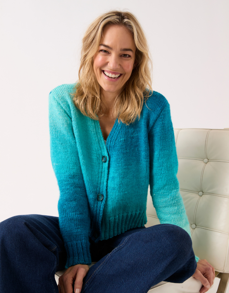 V NICE V NECK CARDIGAN KNITTING PATTERN IN SIRDAR JEWELSPUN OMBRE 10840