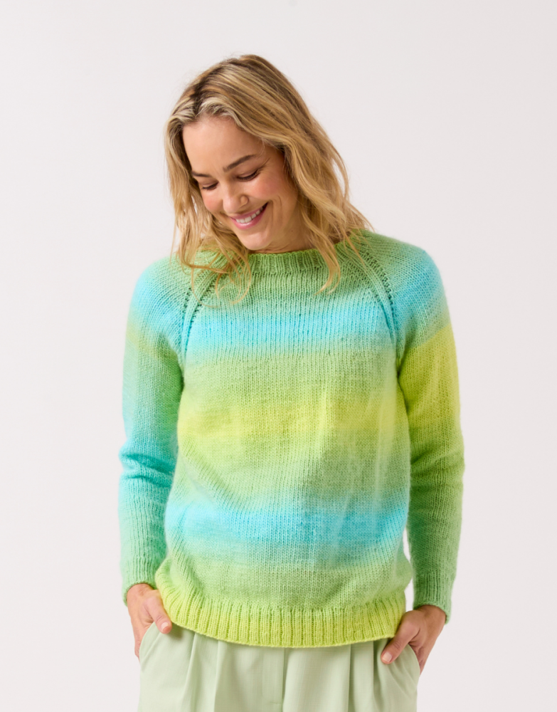 ROUND THE RAGLAN SWEATER KNITTING PATTERN IN SIRDAR JEWELSPUN OMBRE 10841