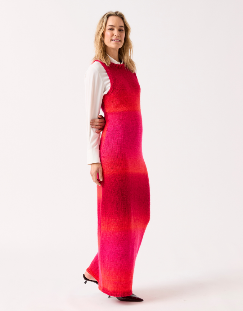 SLEEK SLEEVELESS MAXI DRESS KNITTING PATTERN IN SIRDAR JEWELSPUN OMBRE 10846