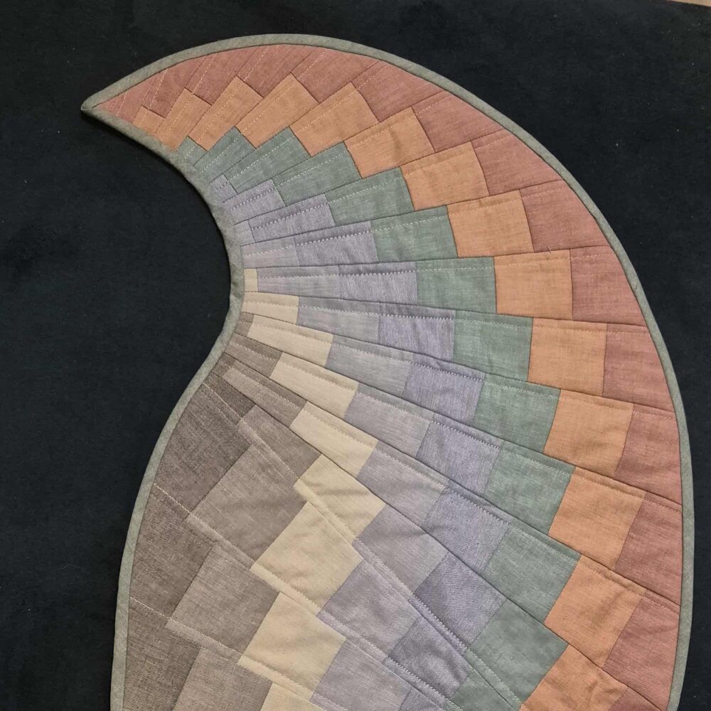 White Gecko Spiral Bargello table runner kit - Chambray