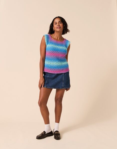 GRADIENT GRANNY SQUARE VEST CROCHET PATTERN IN SIRDAR JEWELSPUN OMBRE 10921