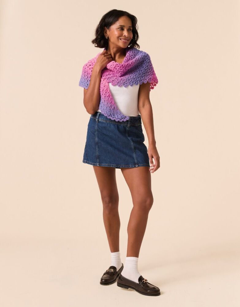 GRADIANT CROCHET SHAWL CROCHET PATTERN IN SIRDAR JEWELSPUN OMBRE 10927