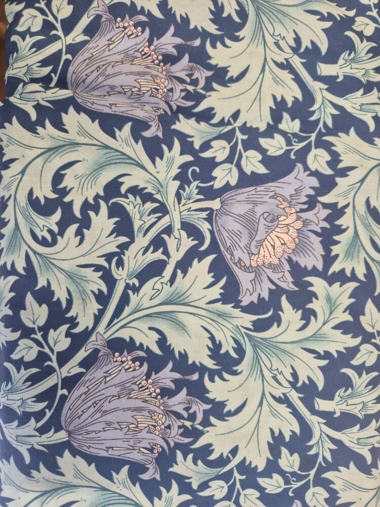Sew Cool 60" Morris agapanthus - teal/aqua on navy