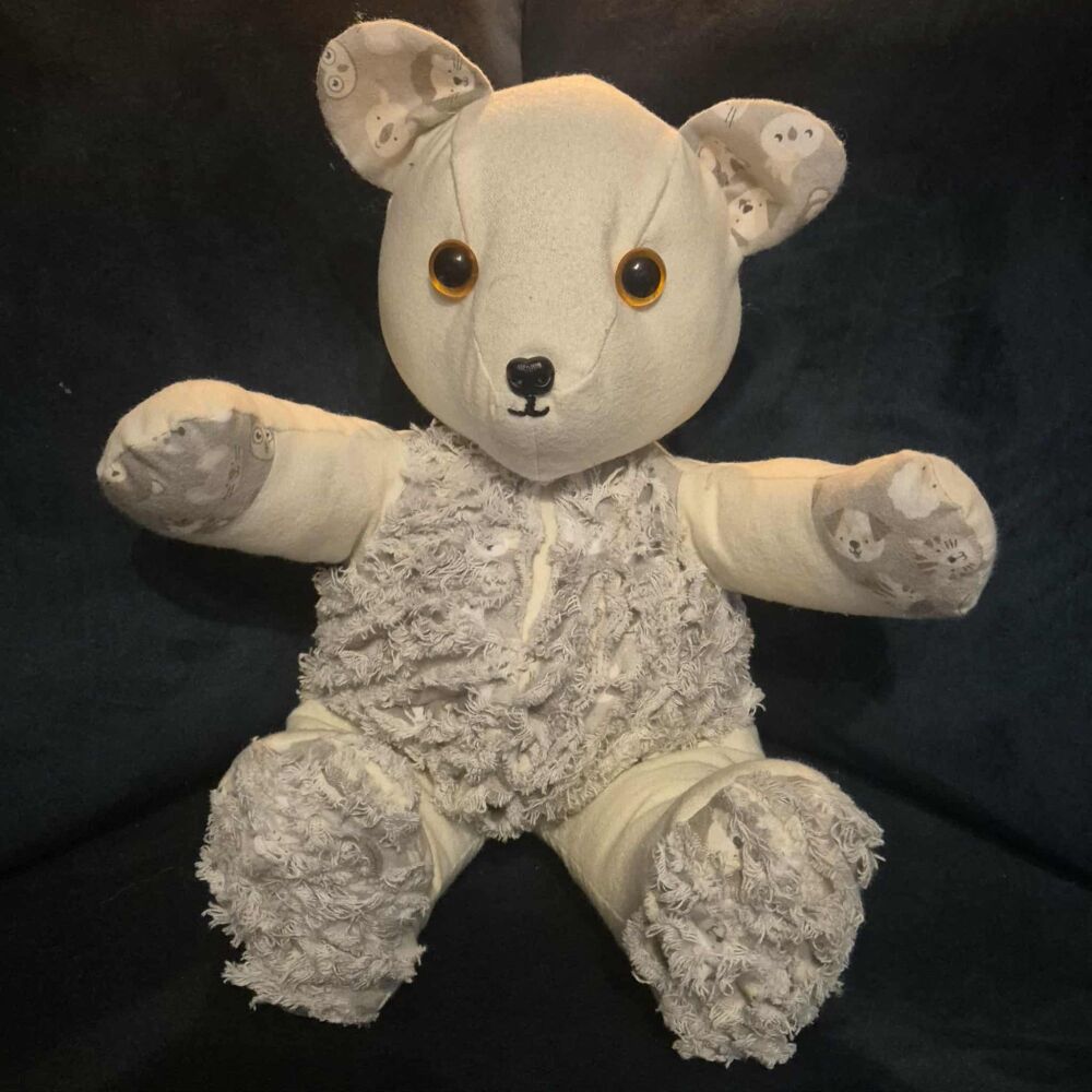 White Gecko George Memory Bear Kit - Grey/cream was 26.99 now &pound;10!