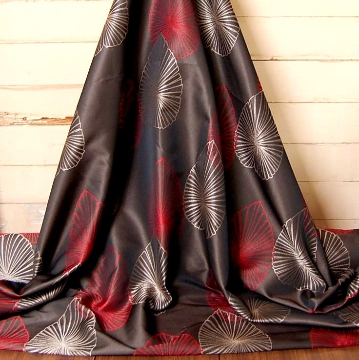 CHOCOLATE BROWN WITH RED, CREAM AND BROWN LEAF STITCH DETAILING 066C