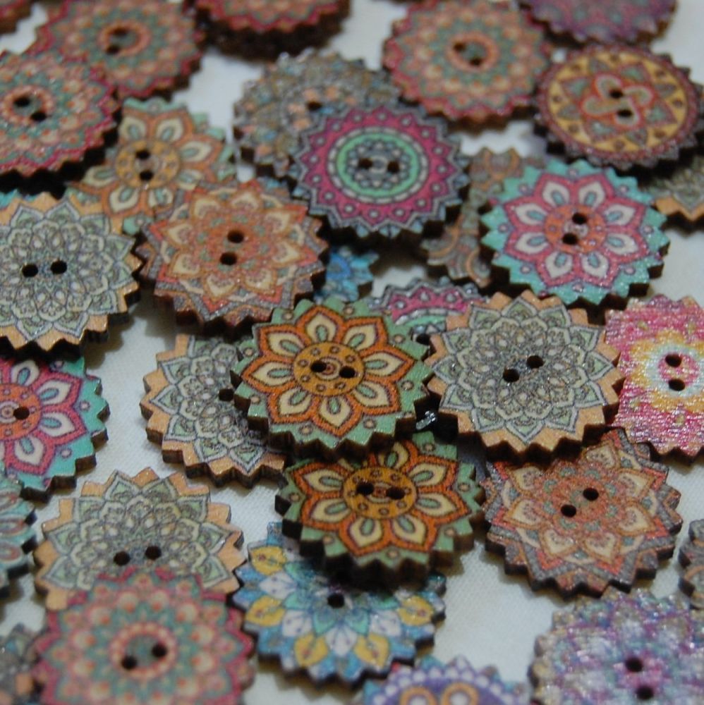 MIXED PACK OF 10 WOODEN FLOWER  BUTTONS, 20MM - 2 HOLE.