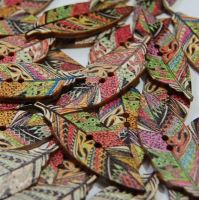 MIXED PACK OF 10 LARGE WOODEN LEAF BUTTONS 28MM - 2 HOLE.