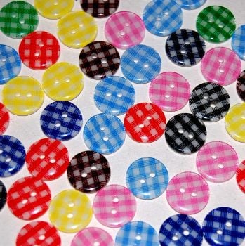 PACK OF 10 RESIN GINGHAM BUTTONS, 13MM - 2 HOLE.