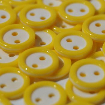 PACK OF 15 2 HOLE 10MM BUTTONS,  IN YELLOW AND WHITE.