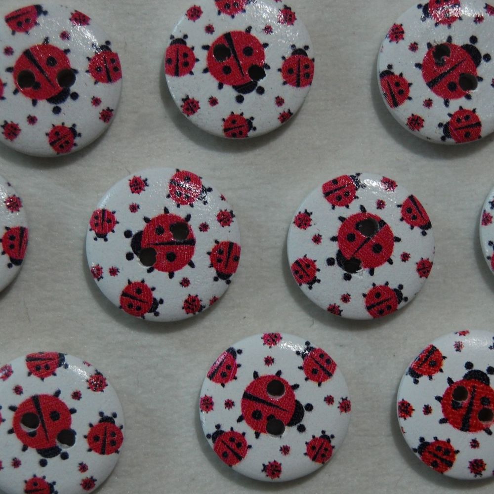 PACK OF 10 LADYBIRD RESIN BUTTONS, 20MM - 2 HOLE.