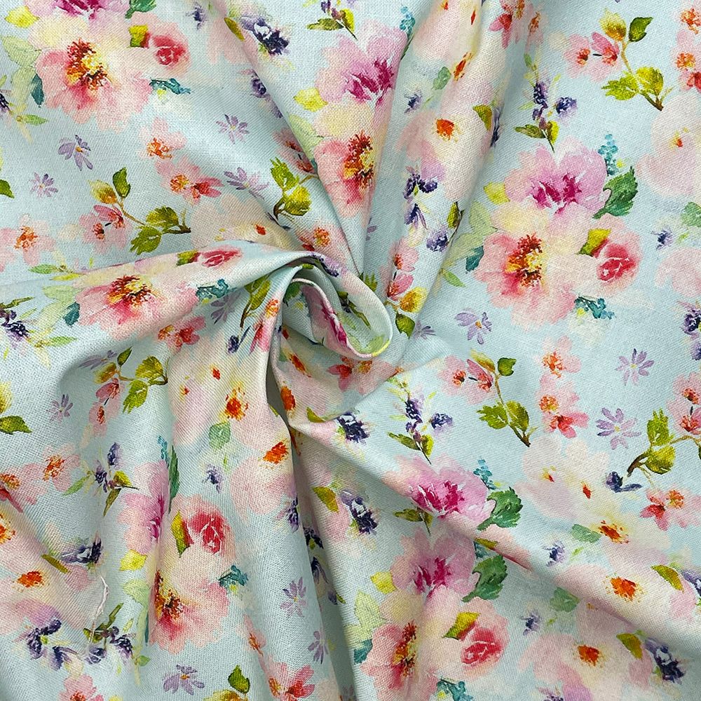 100% COTTON, 140 CMS WIDE, 150GSM. VINTAGE FLORAL, LARGE ROSES LIGHT BLUE.