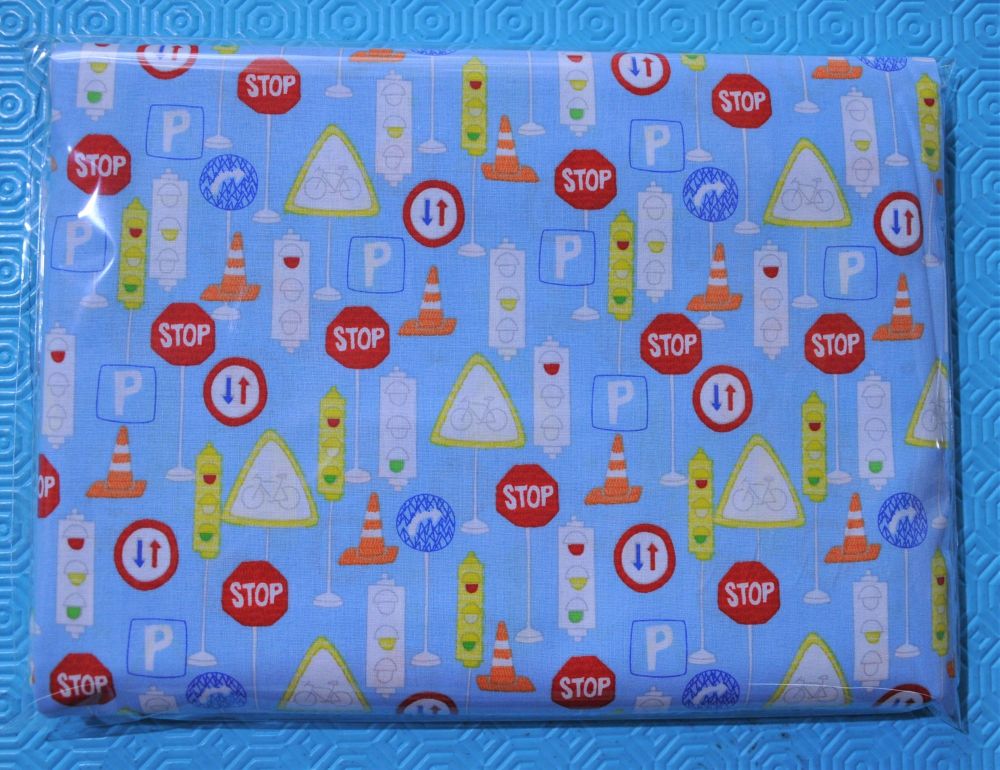3 METRE PACK, 100% COTTON, 44 INCH WIDE. DESIGN 32.