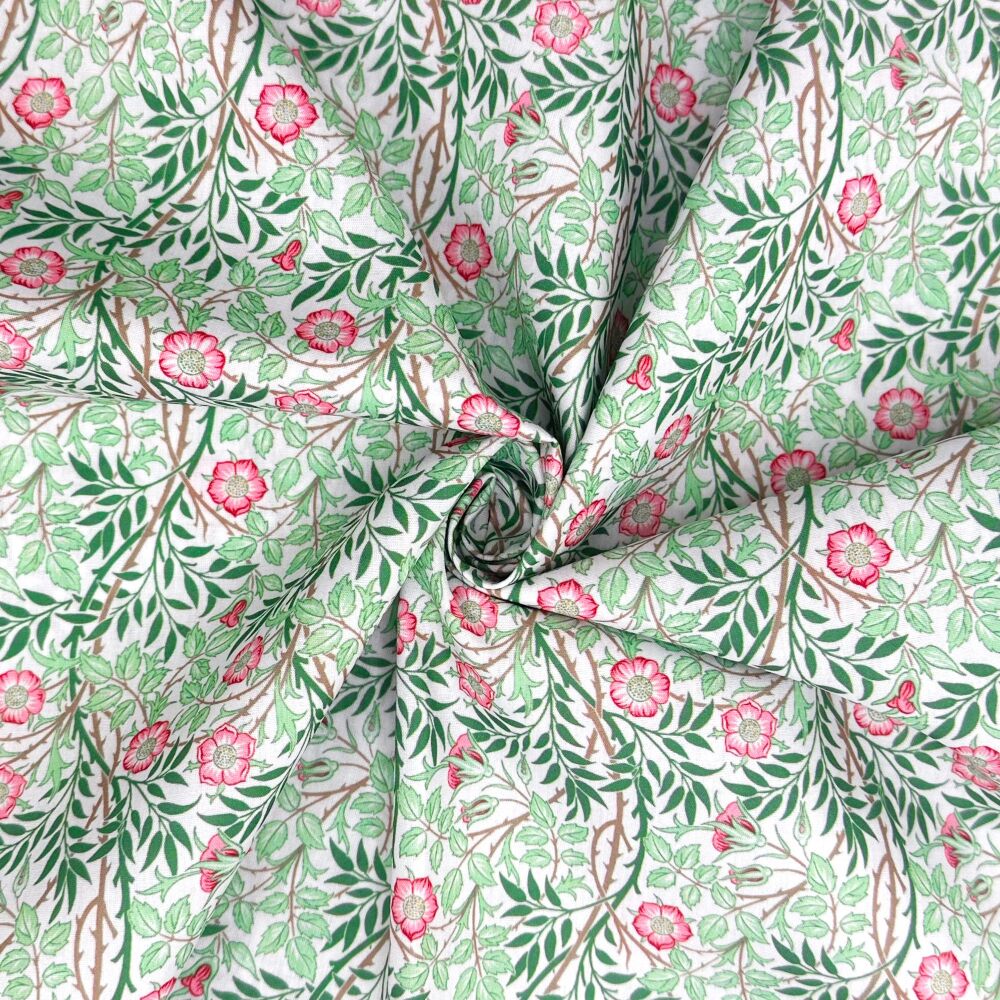 3 Metre pre cut length - 80/20 Polycotton &ndash; [DESIGN 23 William Morris Sweet Briar] &ndash; 112cm Wide