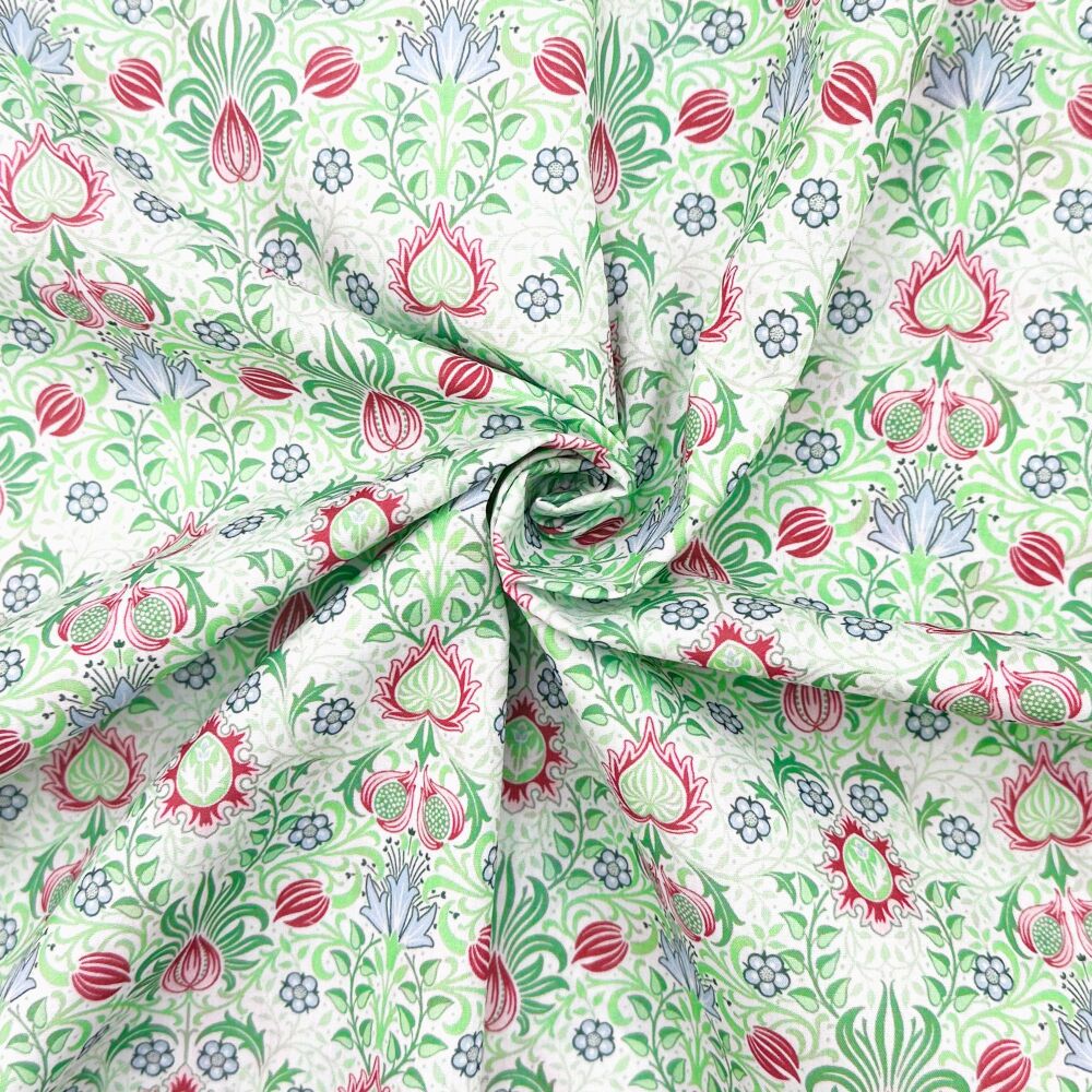 3 Metre pre cut length - 80/20 Polycotton &ndash; [DESIGN 23 William Morris Sweet Briar] &ndash; 112cm Wide