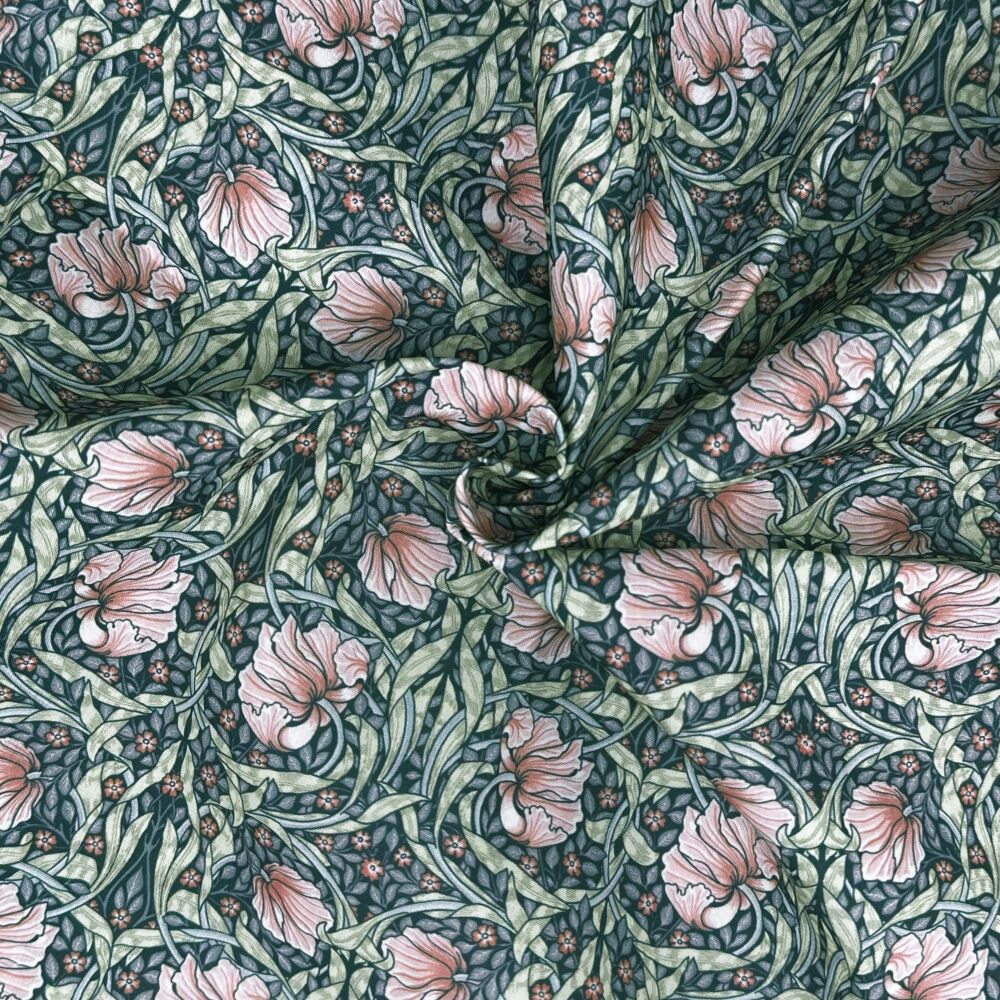 3 Metre pre cut length - 80/20 Polycotton &ndash; [DESIGN 39 William Morris Pimpernel salmon] &ndash; 112cm Wide