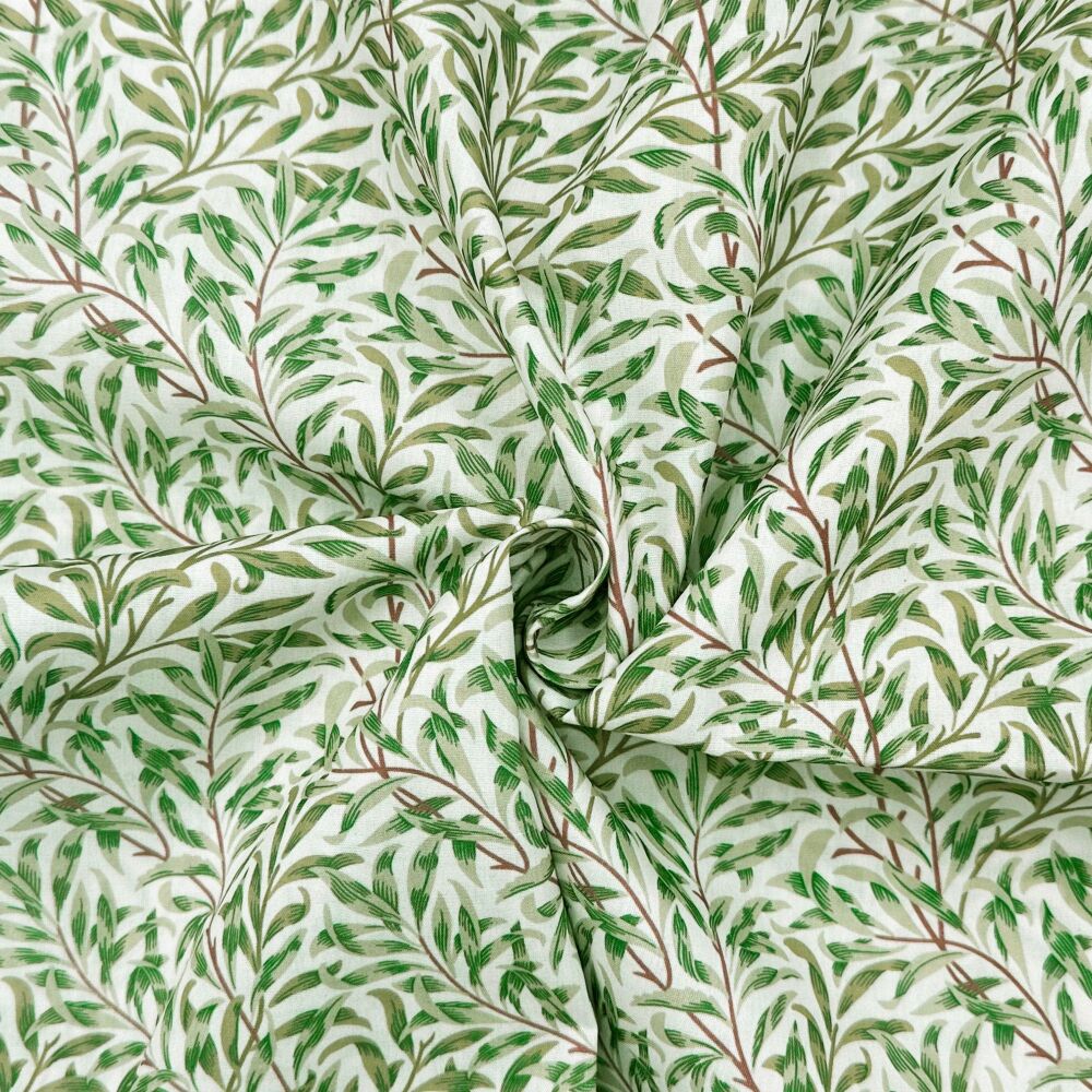 3 Metre pre cut length - 80/20 Polycotton &ndash; [DESIGN 47 William Morris Willow Bough green] &ndash; 112cm Wide