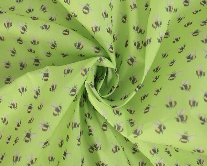 3 Metre pre cut length - 80/20 Polycotton &ndash; [DESIGN 68 Small bees on green] &ndash; 112cm Wide