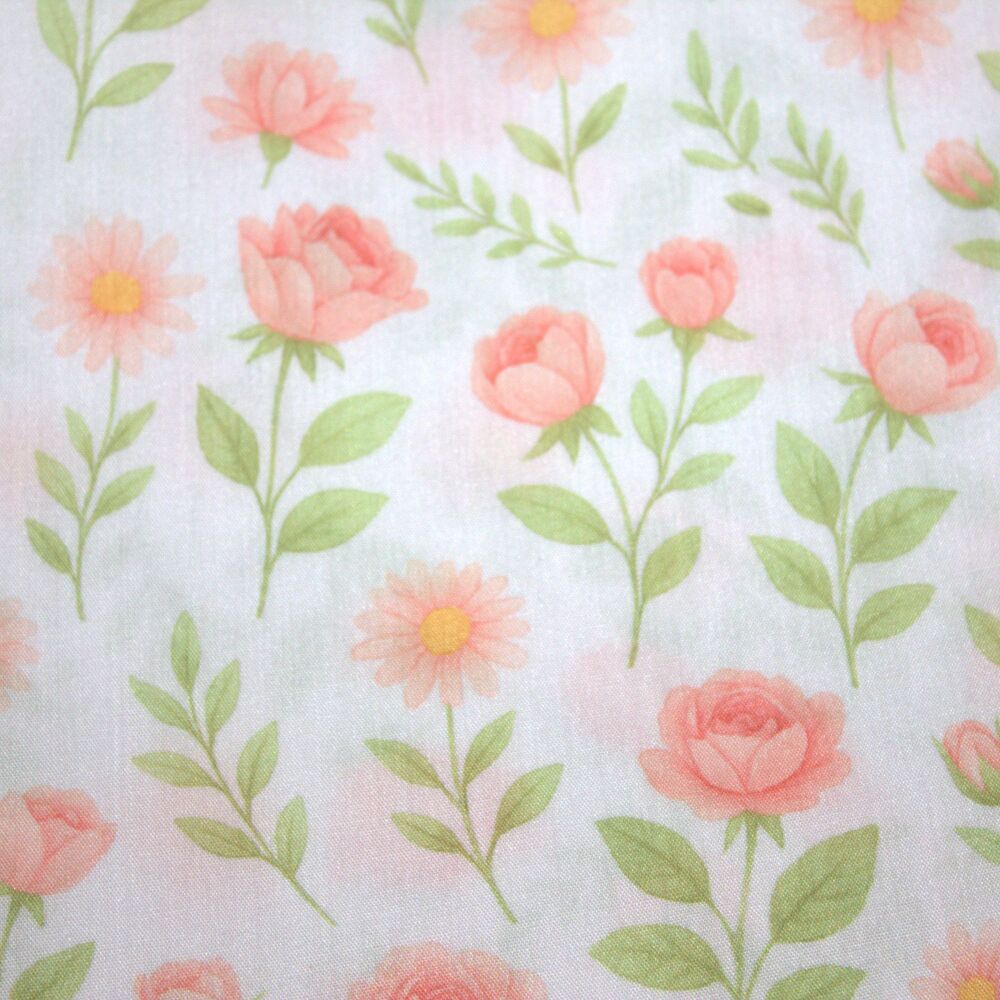 3 Metre pre cut length - 80/20 Polycotton &ndash; [DESIGN 119 roses on cream] &ndash; 112cm Wide