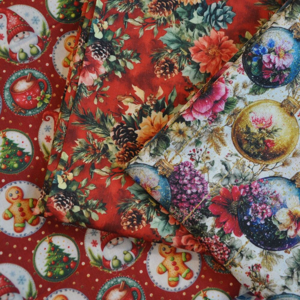 3x 1 metre bundle 44inch wide, Traditional Christmas Baubles