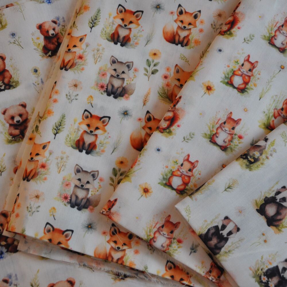 4 x 1 metre bundle, Woodland animals Bears, fox etc 44 inch wide
