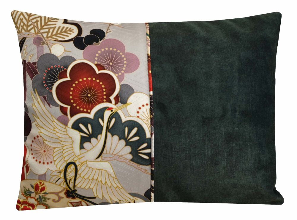 Flying Crane Cushion Cover in Green Velvet and Japanese Kimono Silk (35x45cm)