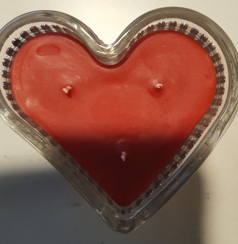HEART SHAPE CANDLE IN A GLASS
