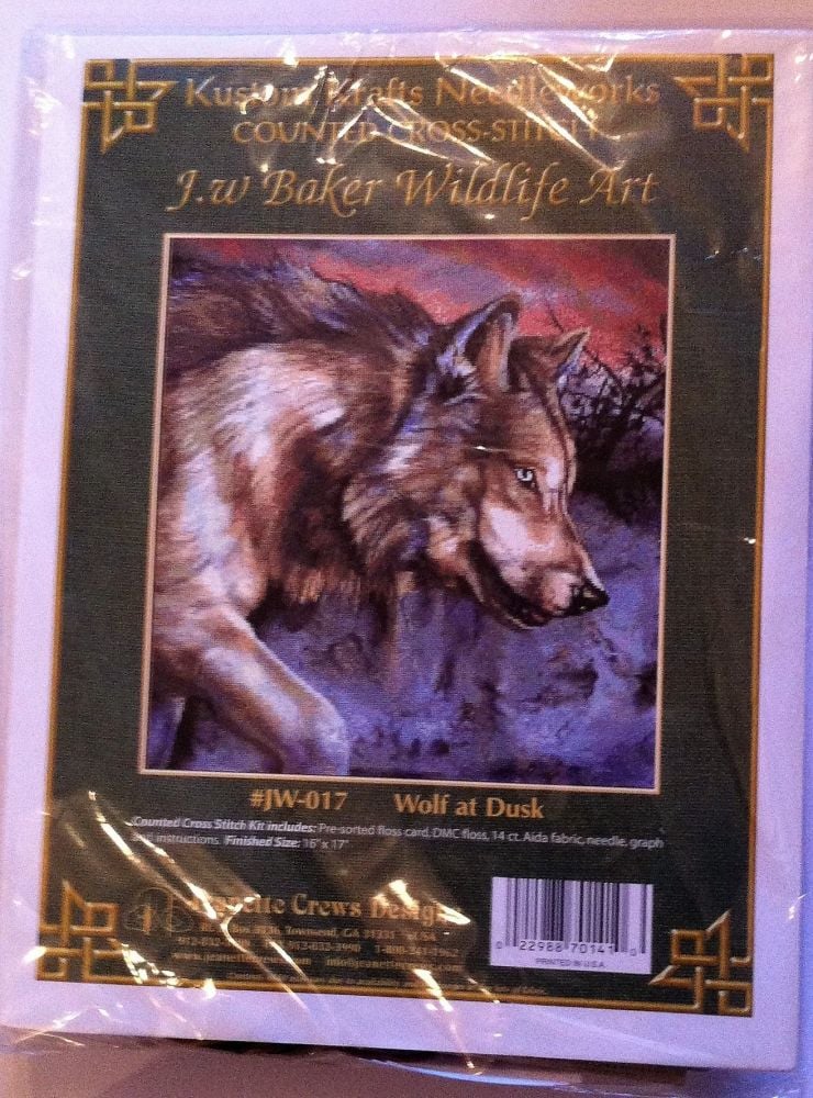 kit 1046 counted cross-stitch wolf at dusk