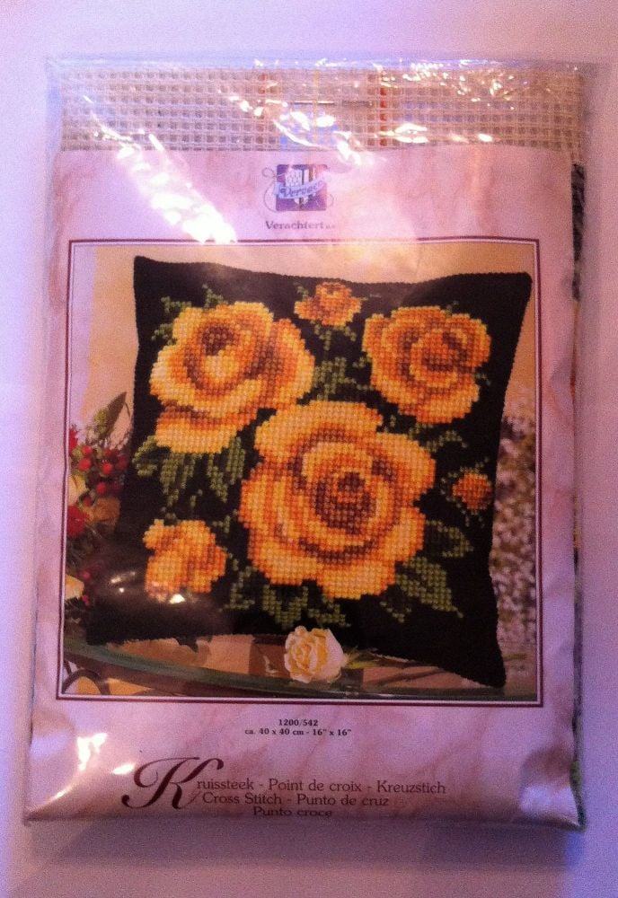 kit 1053 cross-stitch yellow roses cushion