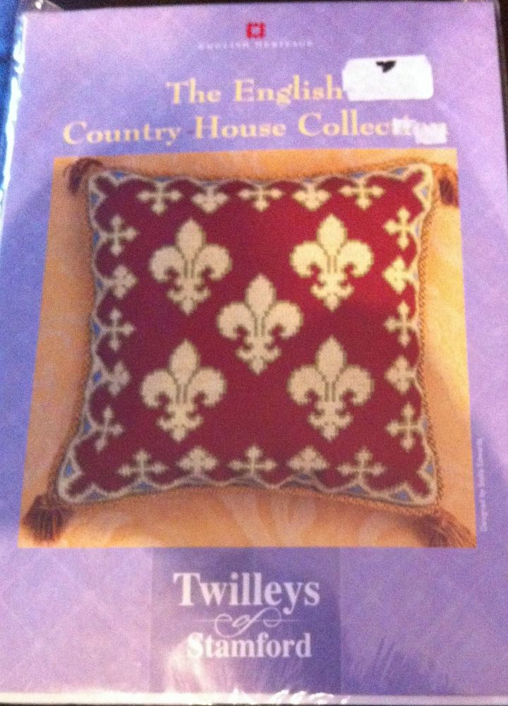 kit 2062 cross-stitch english heritage fleur de lys cushion
