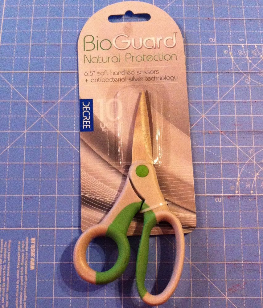 BioGuard natural protection 6.5" soft handled scissors
