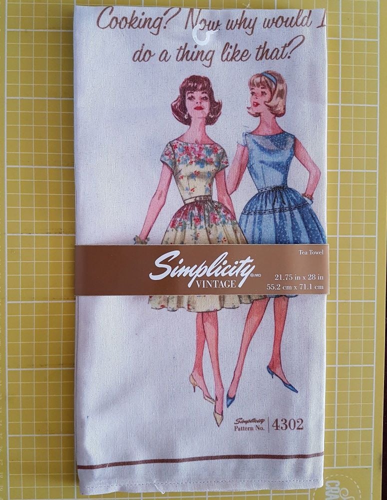 Simplicity vintage tea towel 21 3/4