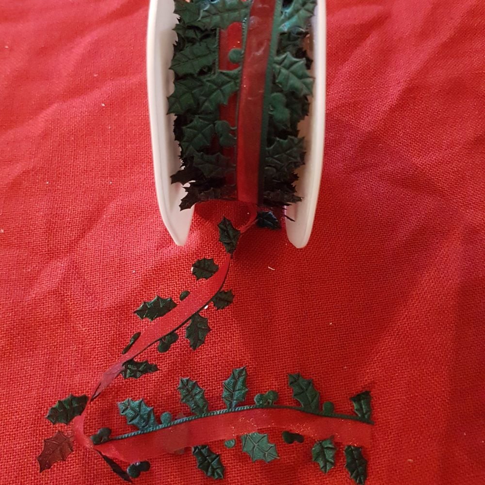 Christmas ribbon 22mm holly leaves by the mtr
