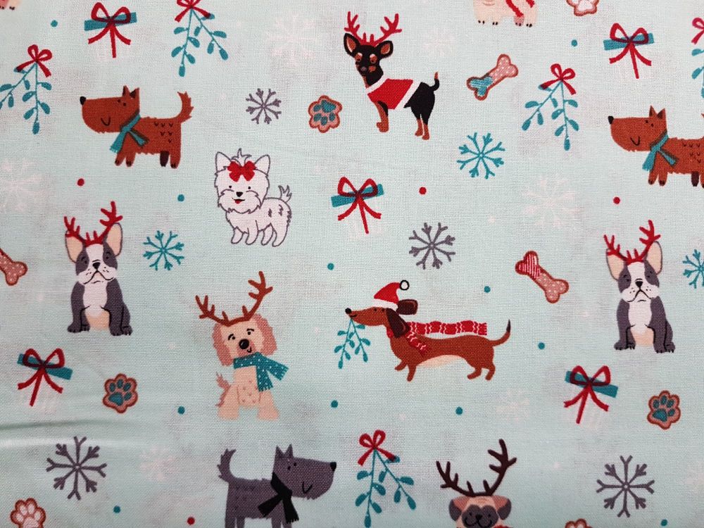   Craft cotton co 2808-01 Freddie and Friends Christmas fabric 100% Cotton 
